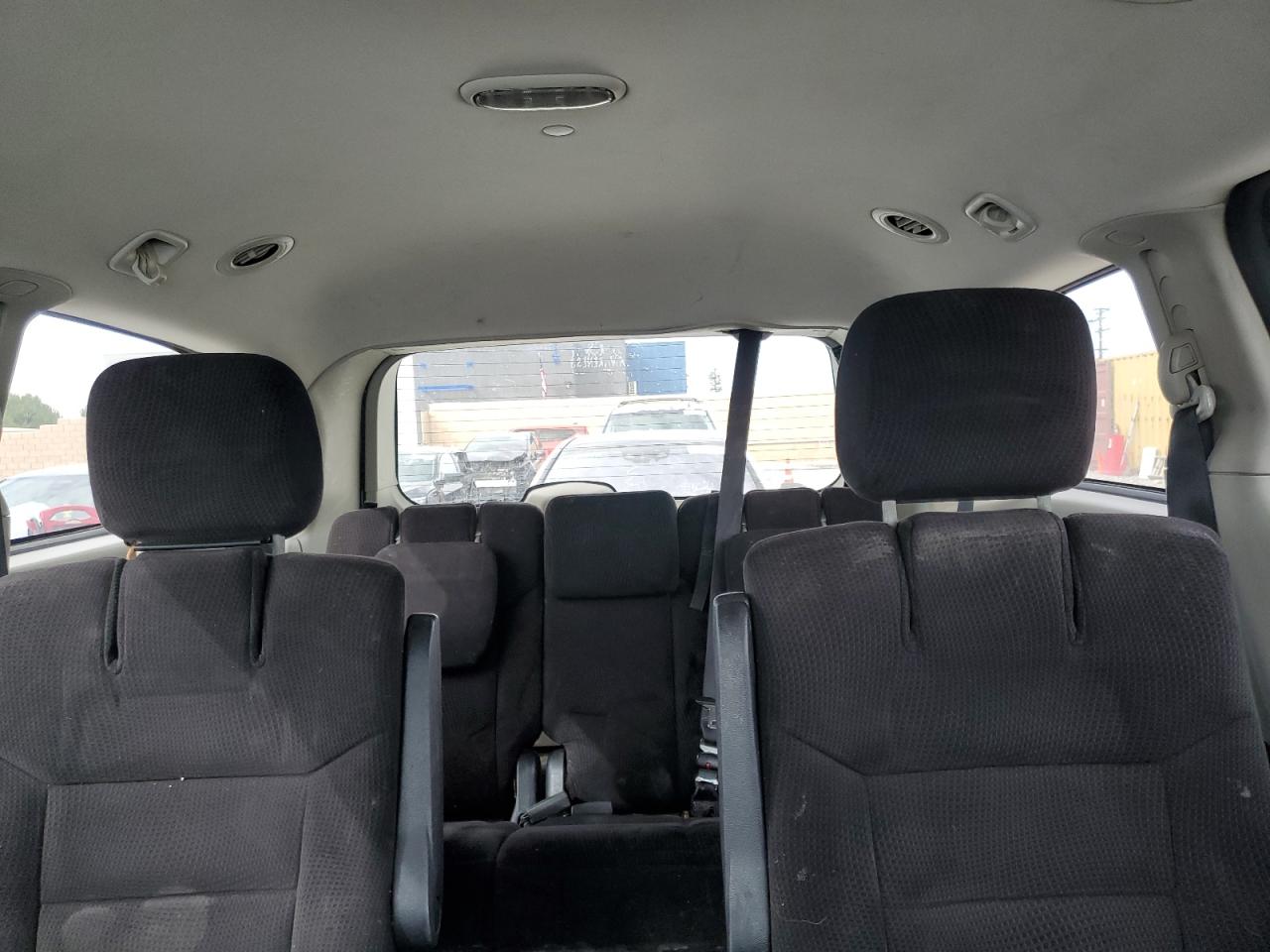 2014 Dodge Caravan - Image 10