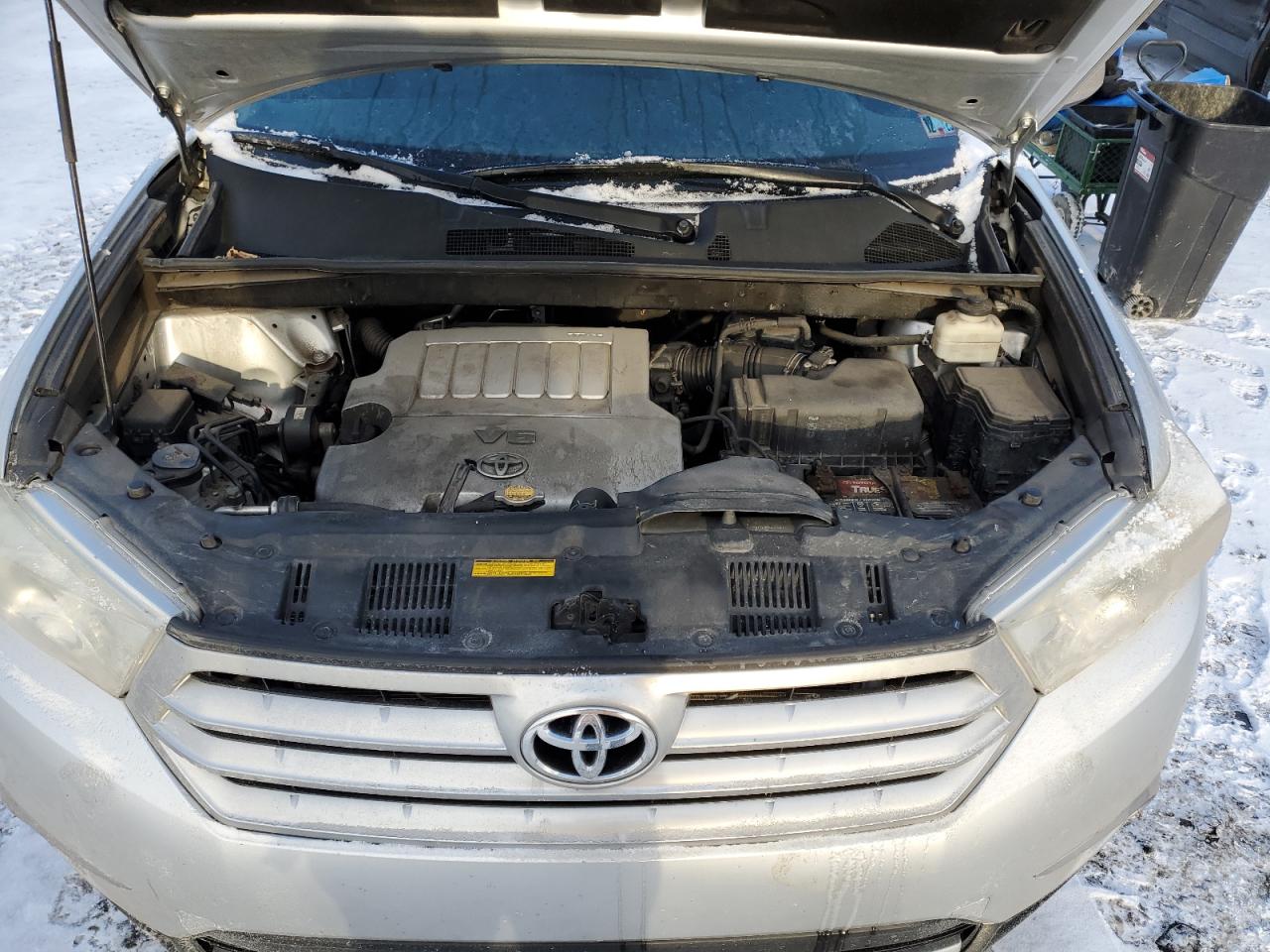 2013 Toyota Highlander - Image 12