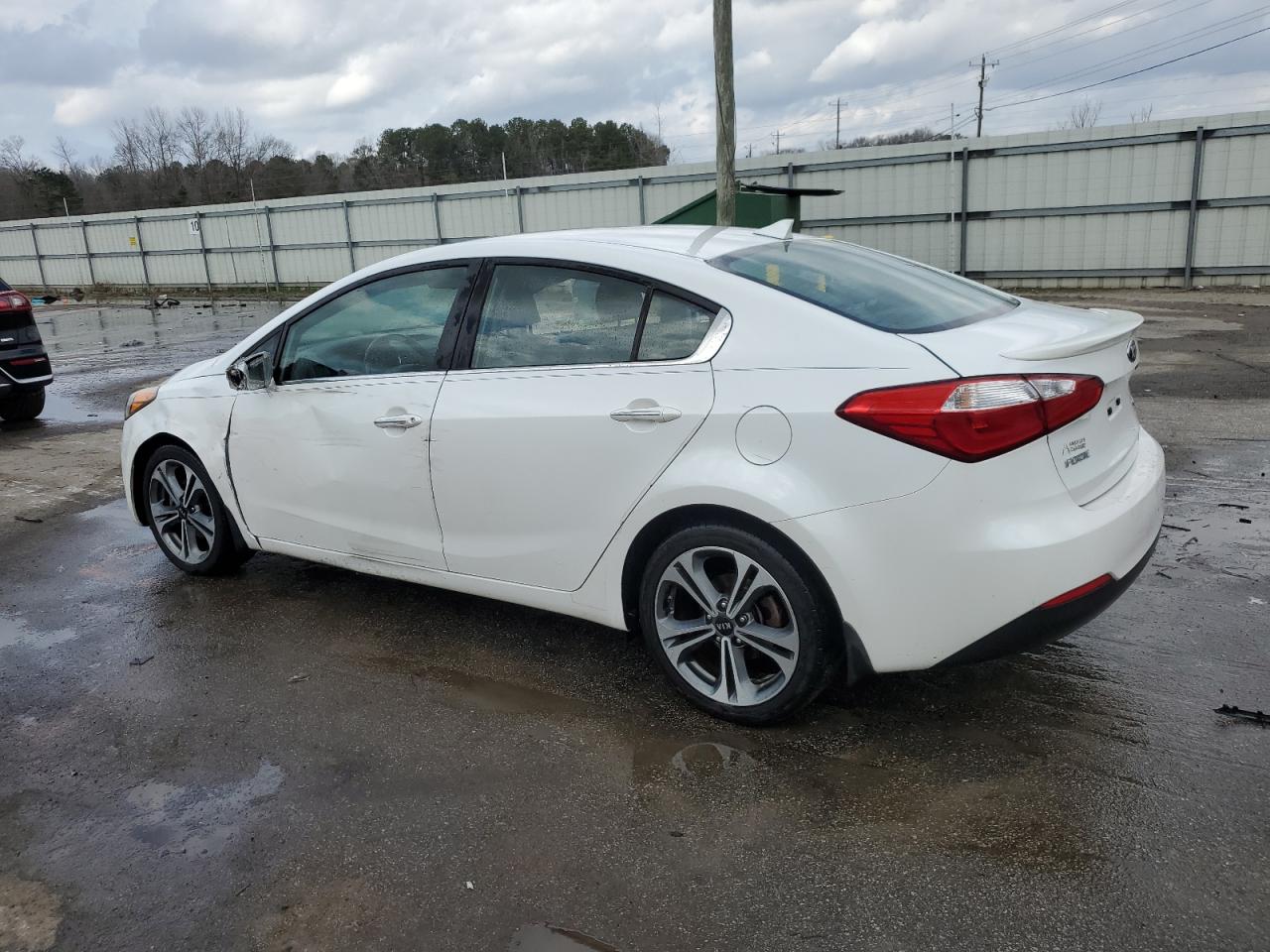 2016 Kia Forte - Image 2