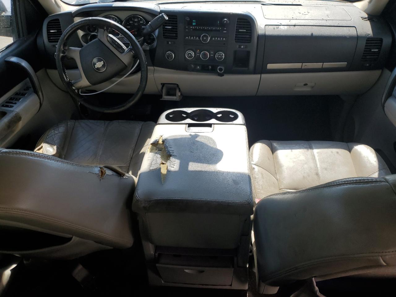 2009 Chevrolet Silverado - Image 8