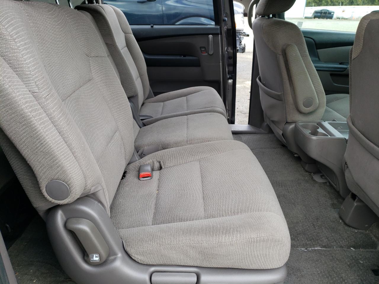 2012 Honda Odyssey - Image 11
