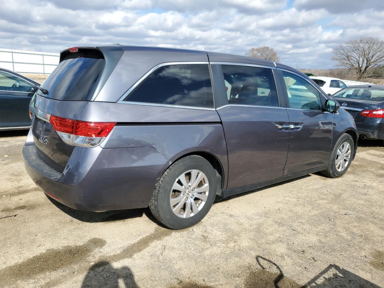 2016 Honda Odyssey - Image 3