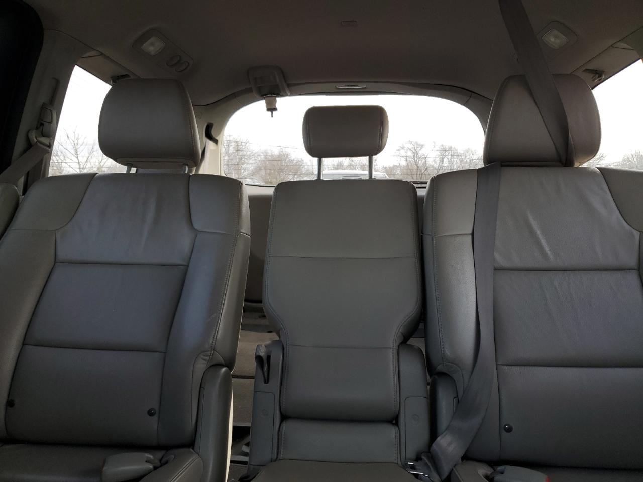 2012 Honda Odyssey - Image 10