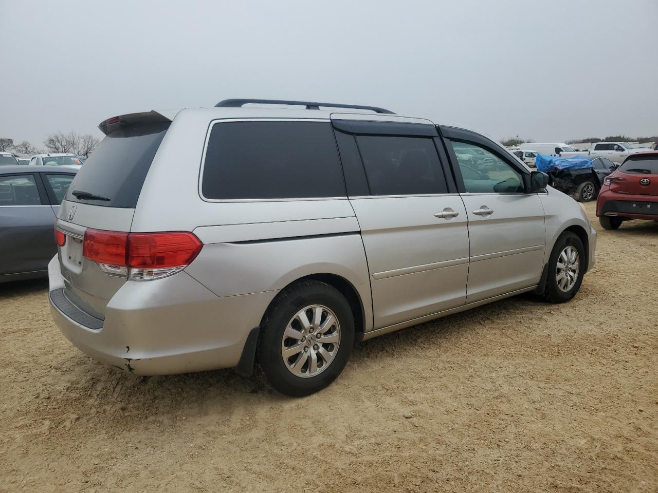 2009 Honda Odyssey - Image 3