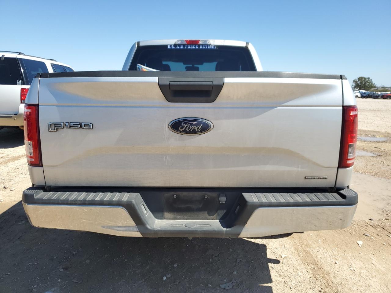 2015 Ford F-150 - Image 6