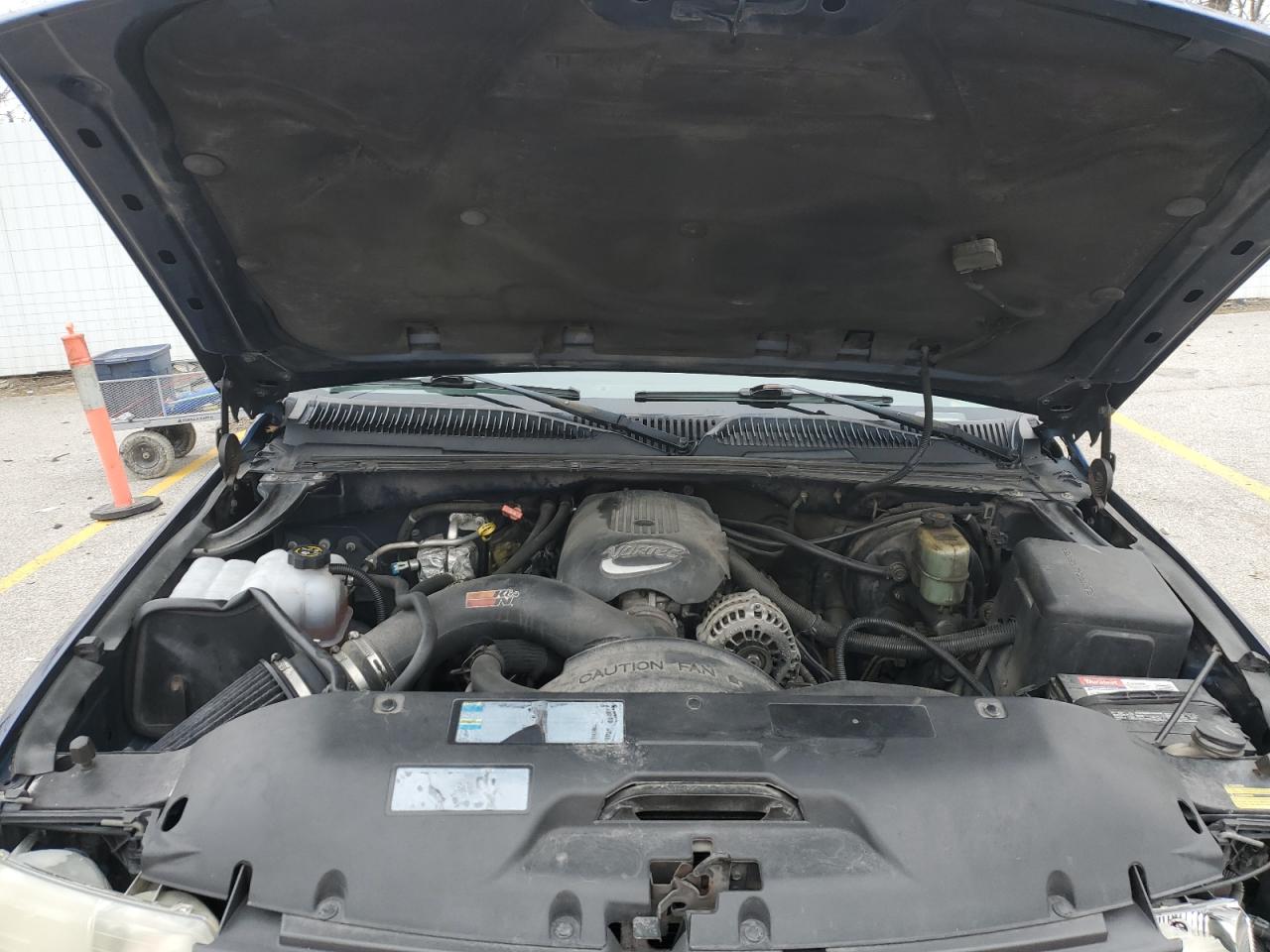 2002 Chevrolet Silverado - Image 12