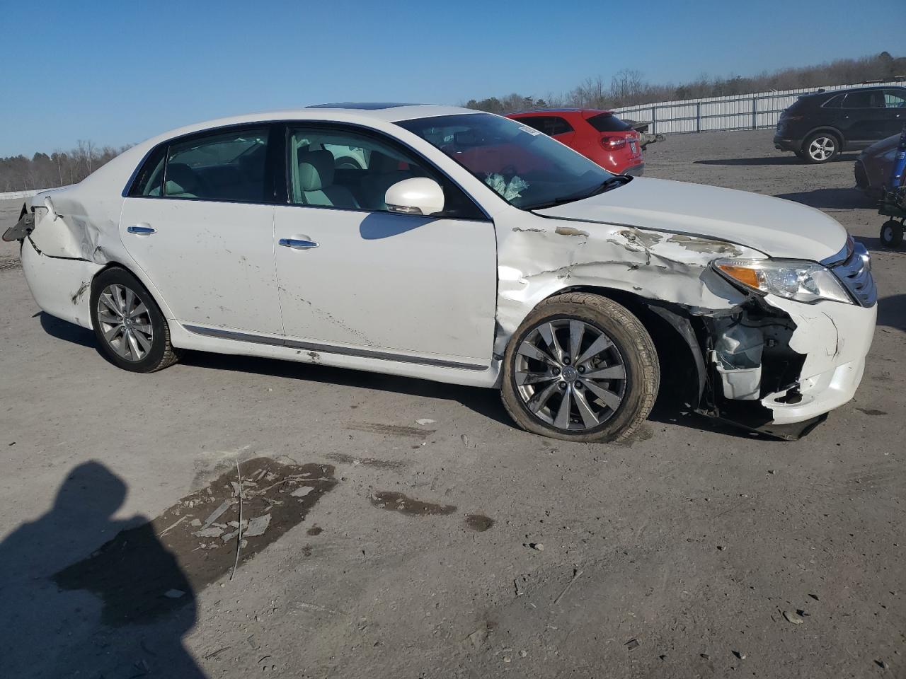2012 Toyota Avalon - Image 4