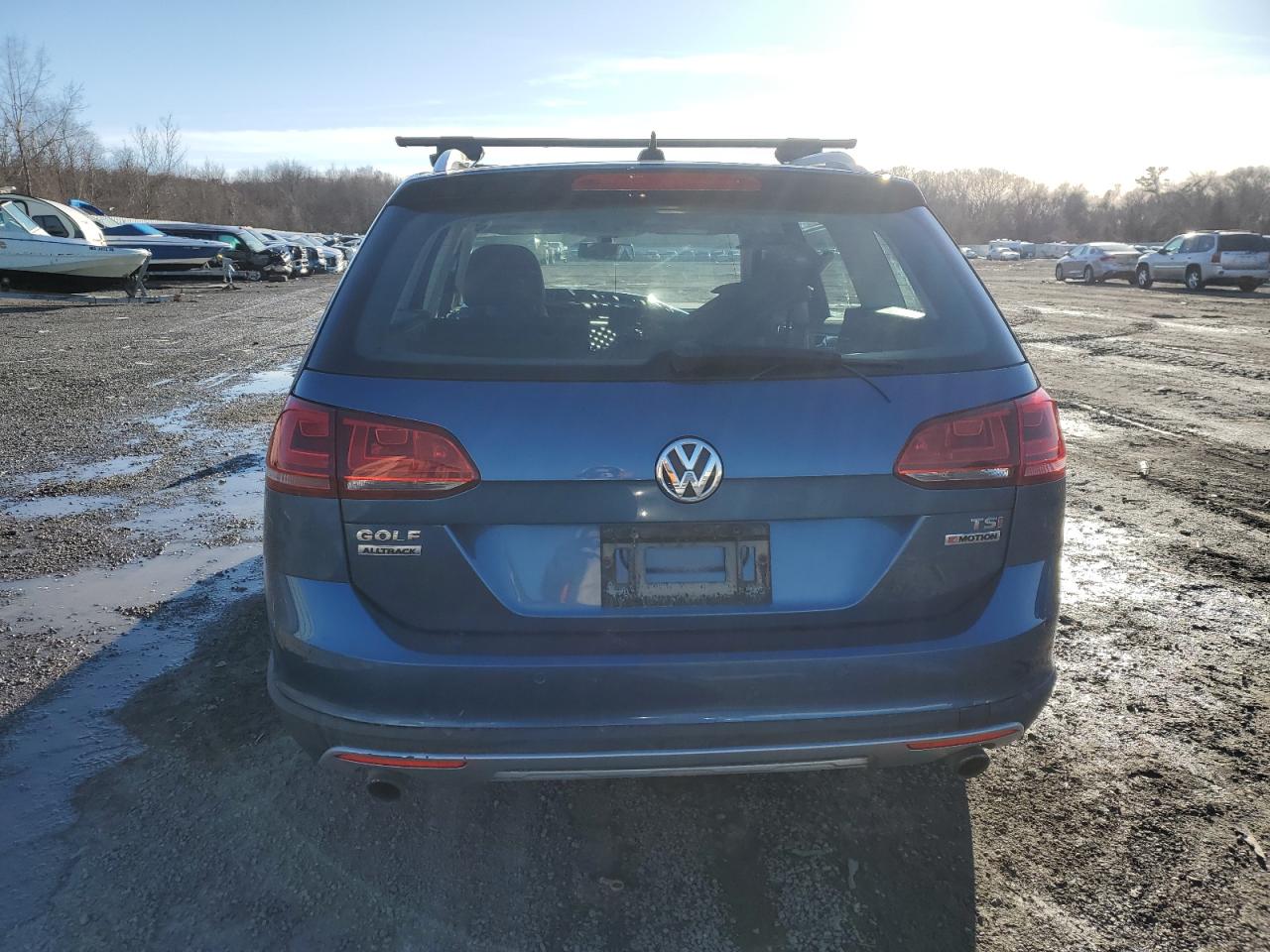 2017 Volkswagen Golf - Image 6