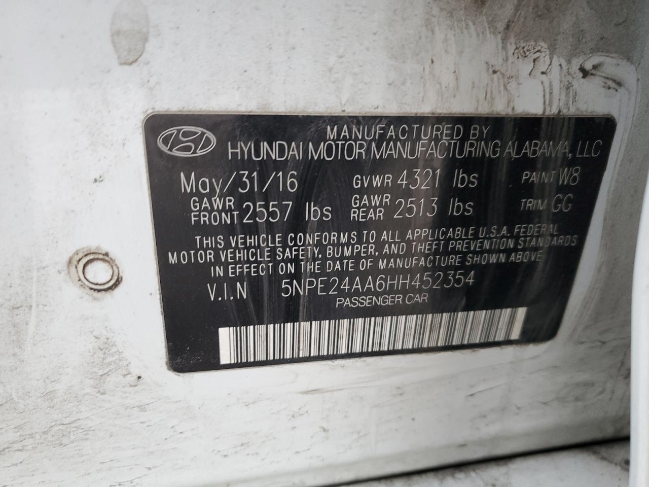 2017 Hyundai Sonata - Image 12