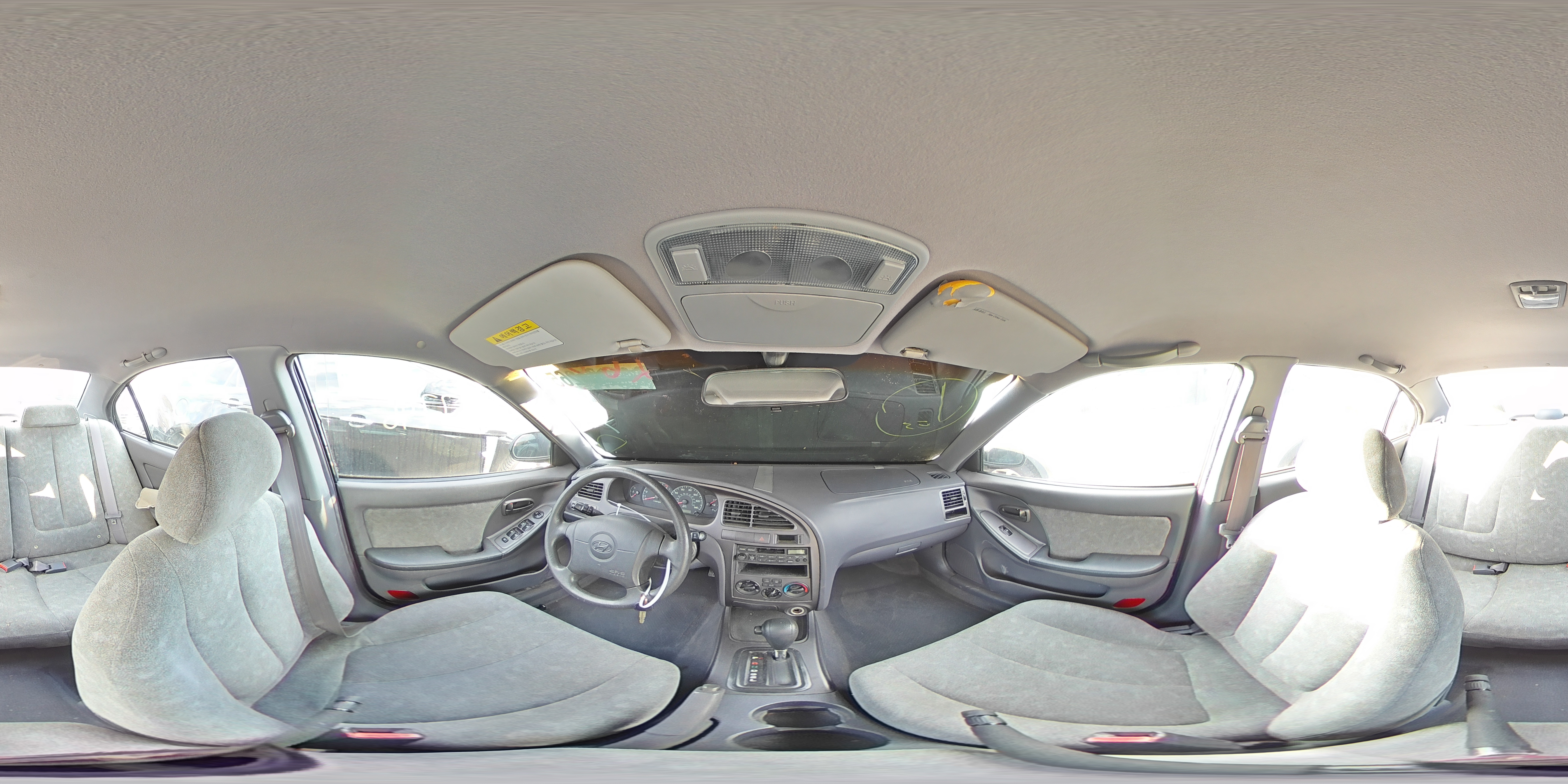 2003 Hyundai Elantra - Image 12