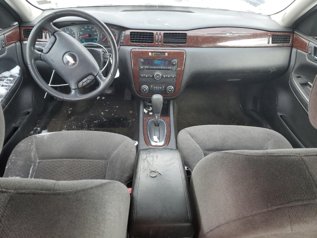 2011 Chevrolet Impala - Image 8