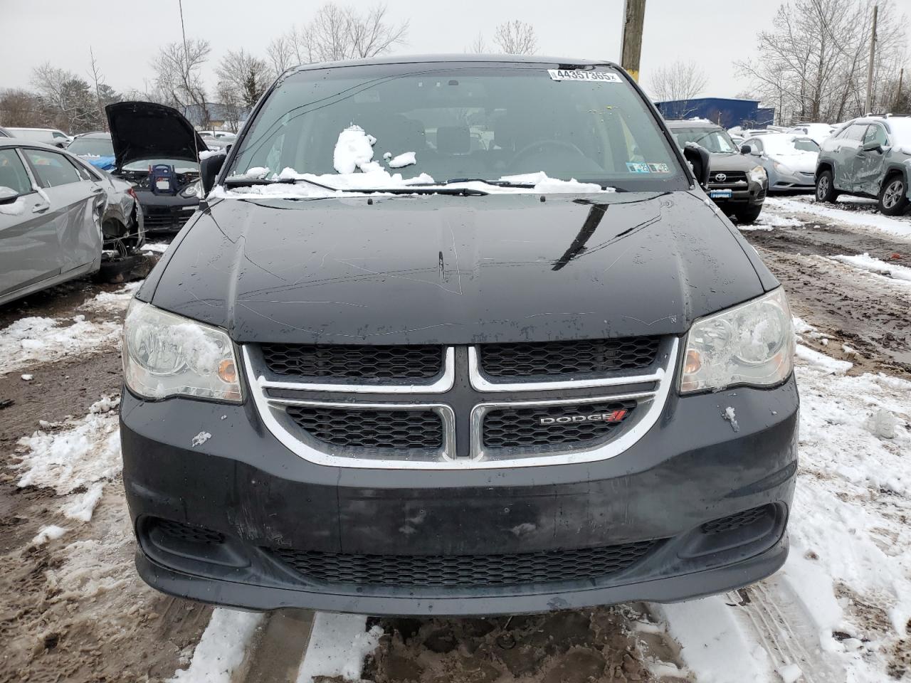 2015 Dodge Caravan - Image 5