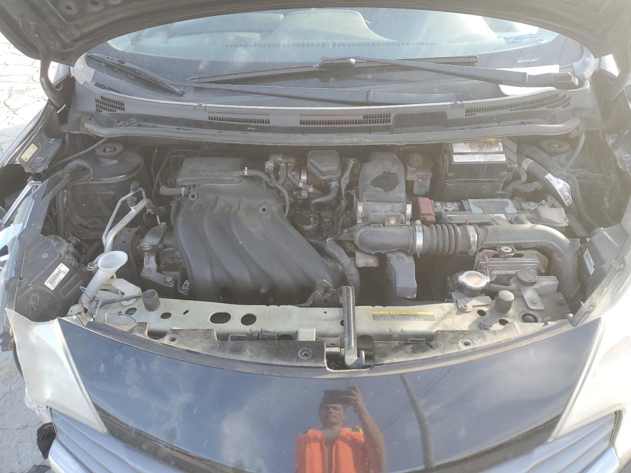 2014 Nissan Versa - Image 12