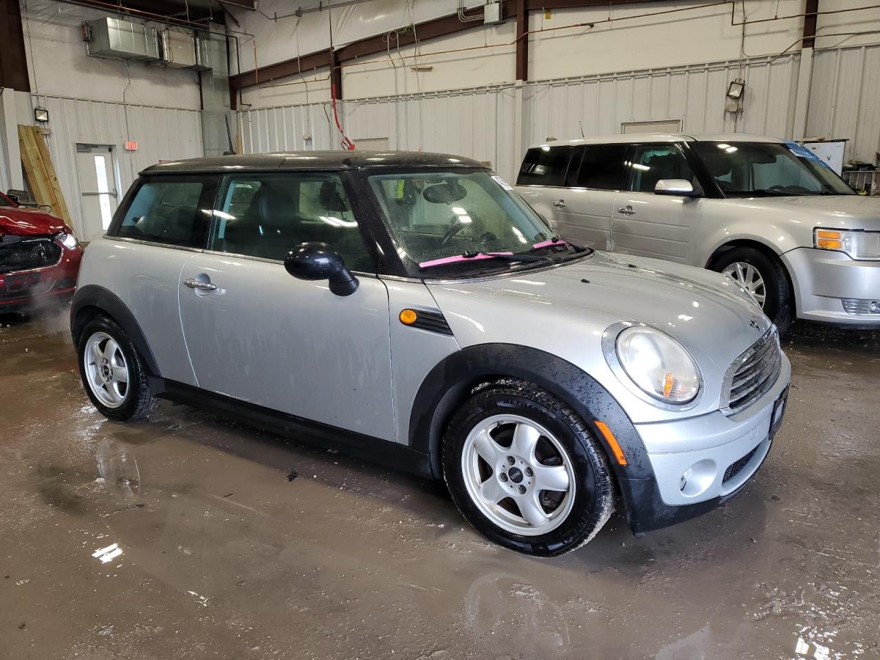 2010 MINI Cooper - Image 4
