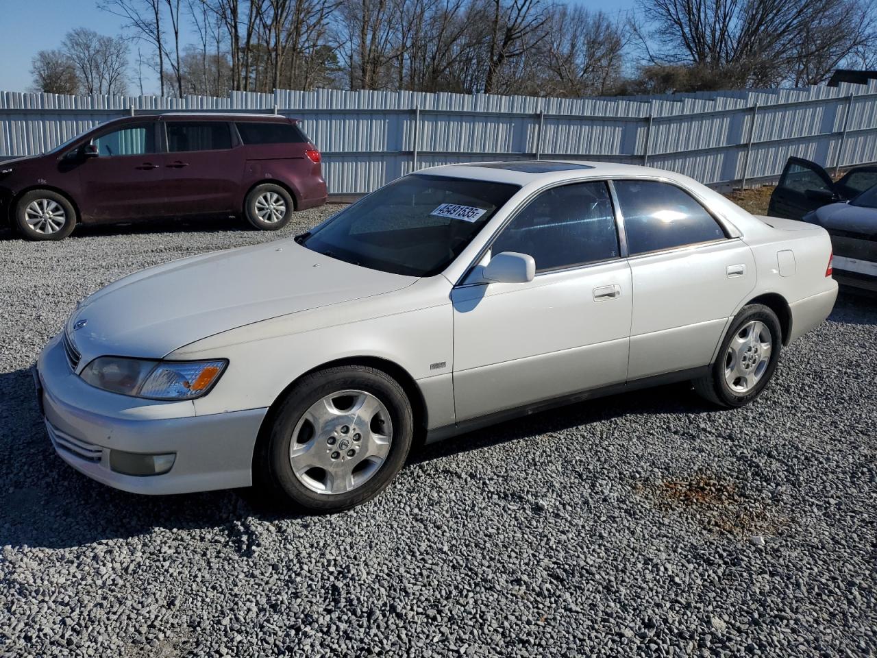 2000 Lexus ES - Image 1