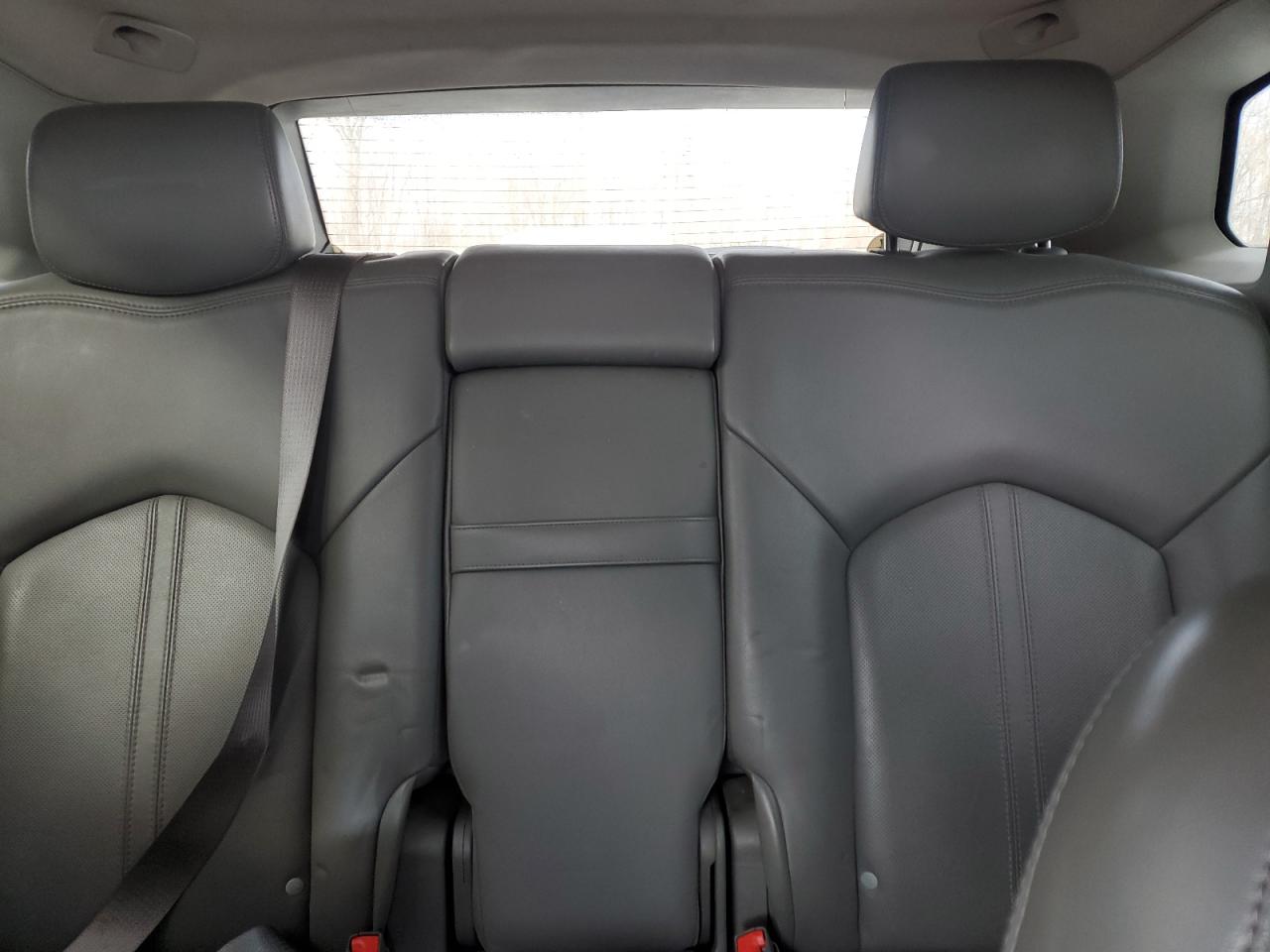 2012 Cadillac SRX - Image 10