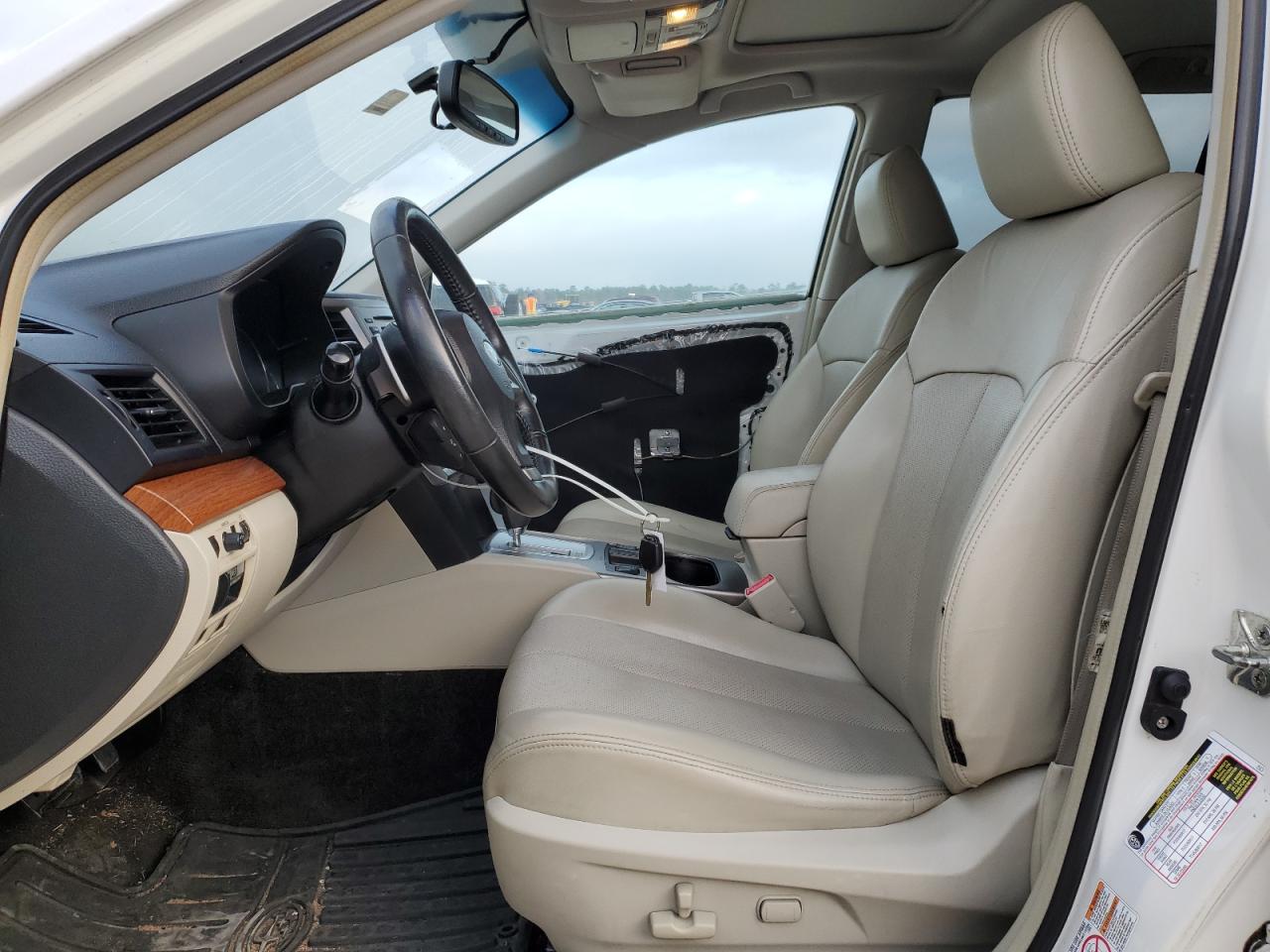 2013 Subaru Outback - Image 7