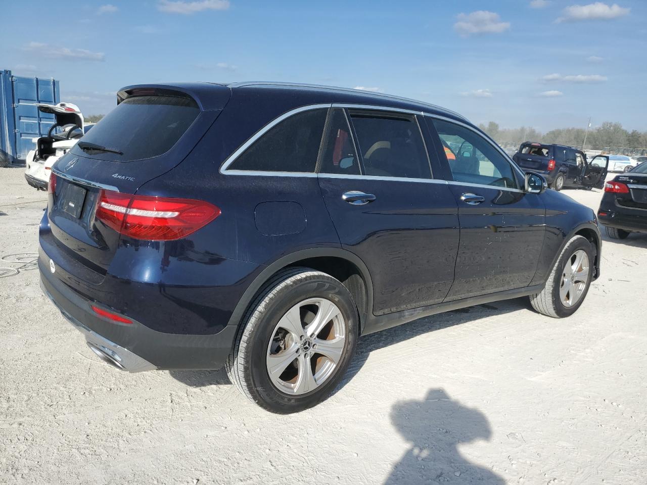 2018 Mercedes-Benz GLC - Image 3