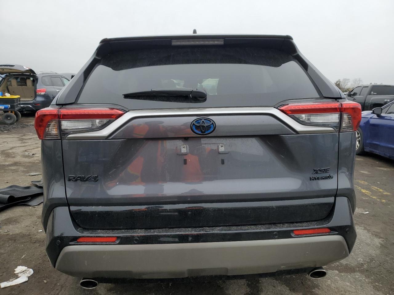 2024 Toyota RAV 4 - Image 6