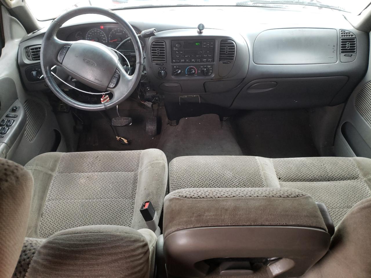 2001 Ford F-150 - Image 8