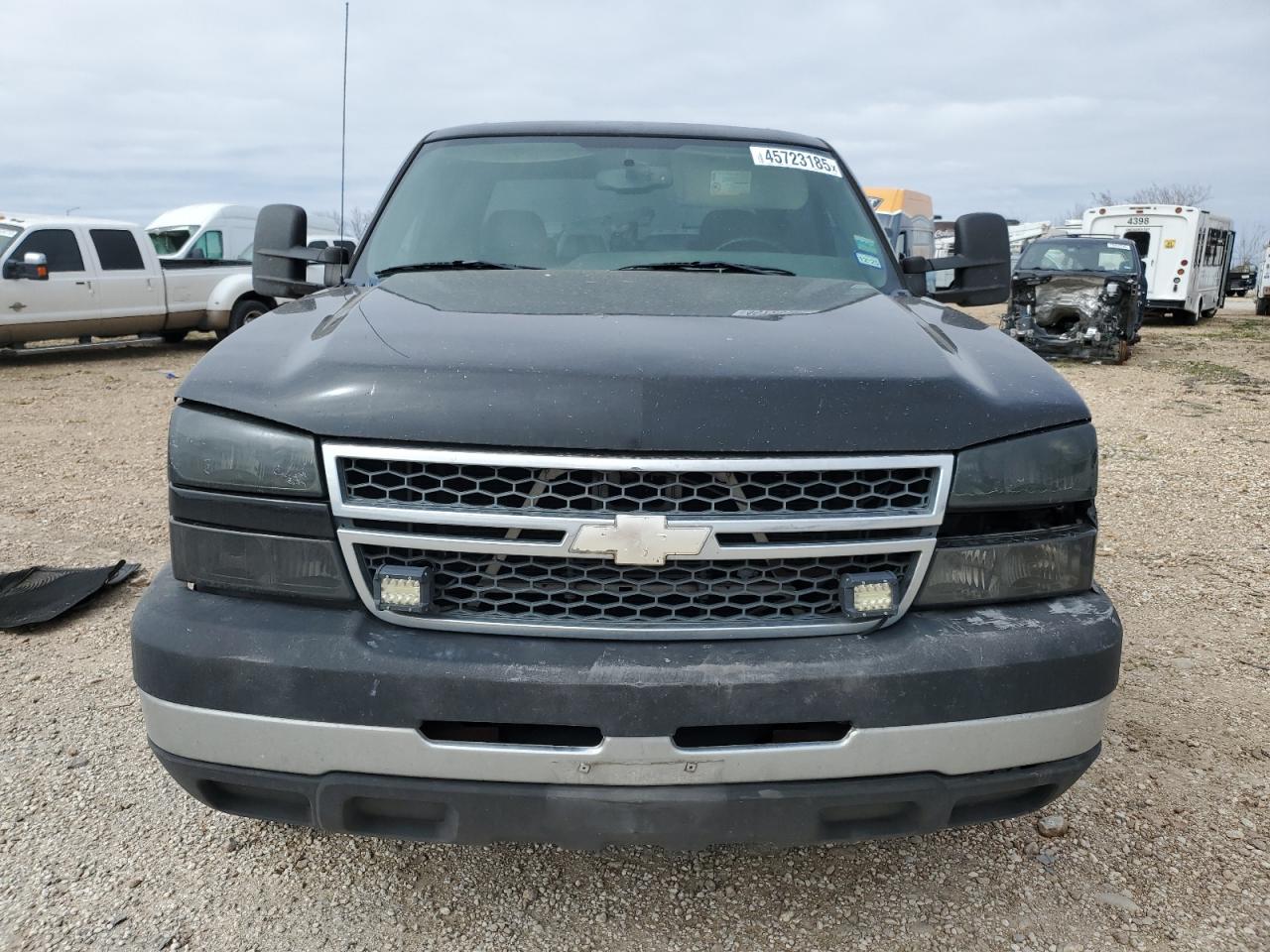 2006 Chevrolet Silverado - Image 5