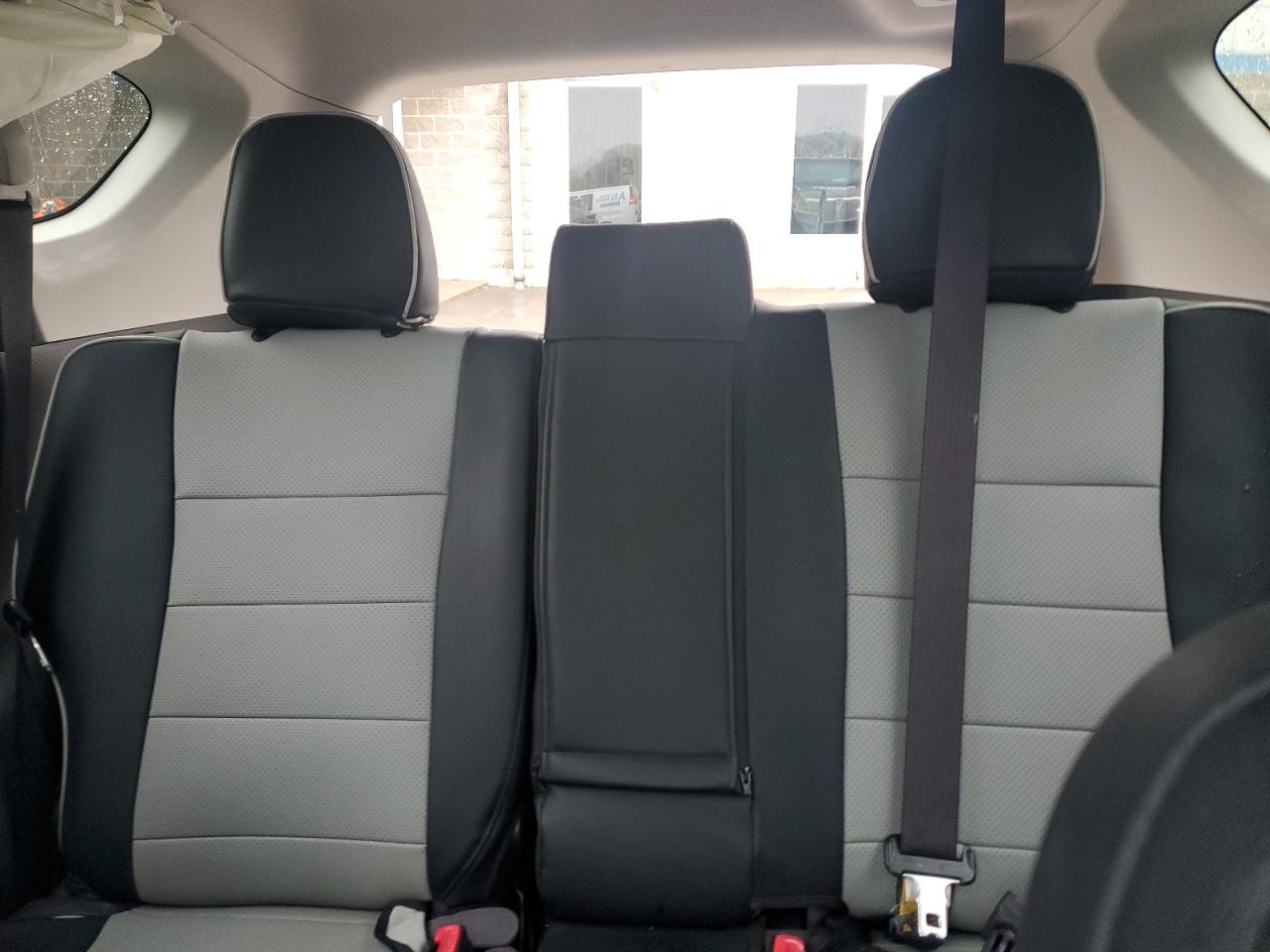2013 Toyota RAV 4 - Image 10