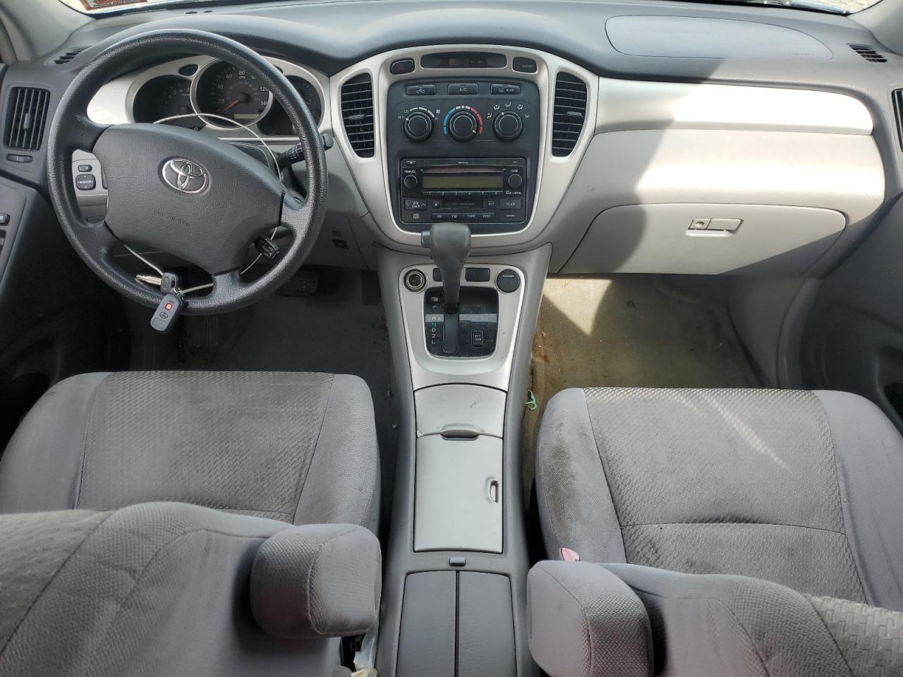 2004 Toyota Highlander - Image 8