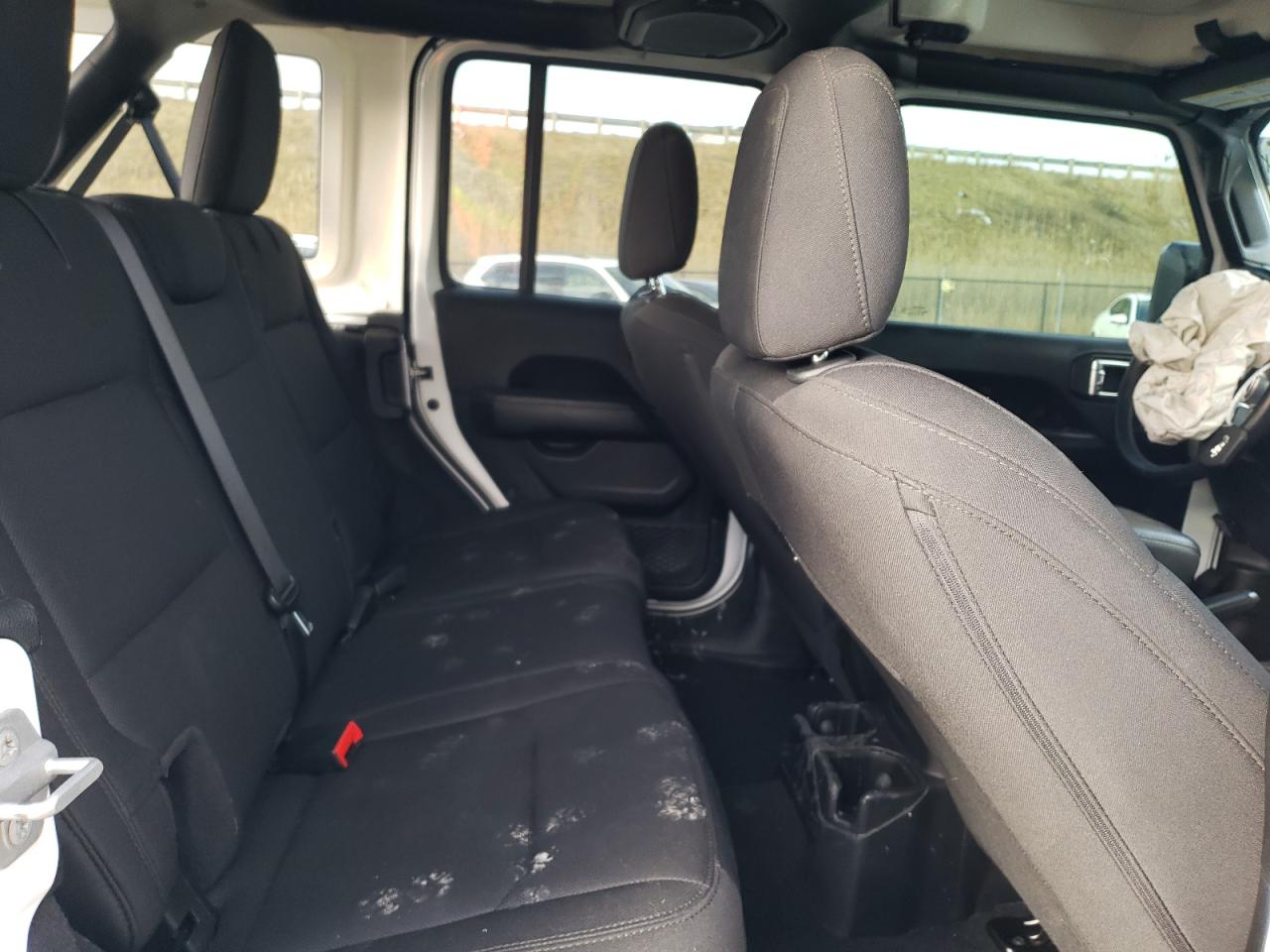 2019 Jeep Wrangler - Image 11