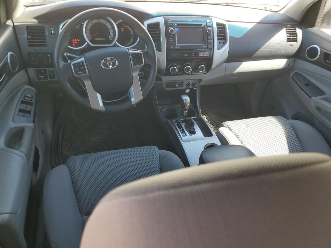 2012 Toyota Tacoma - Image 8