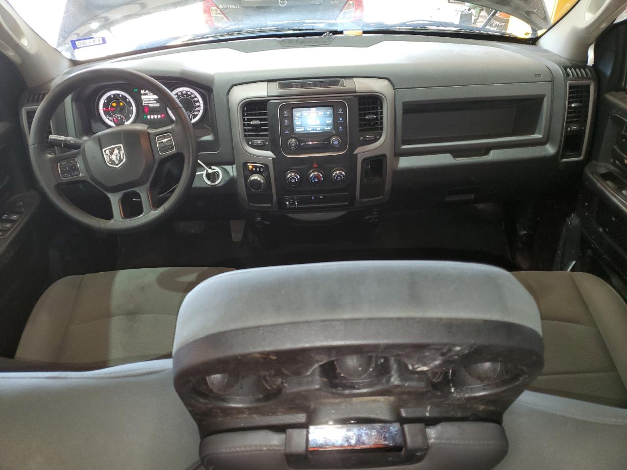2016 RAM 1500 - Image 8