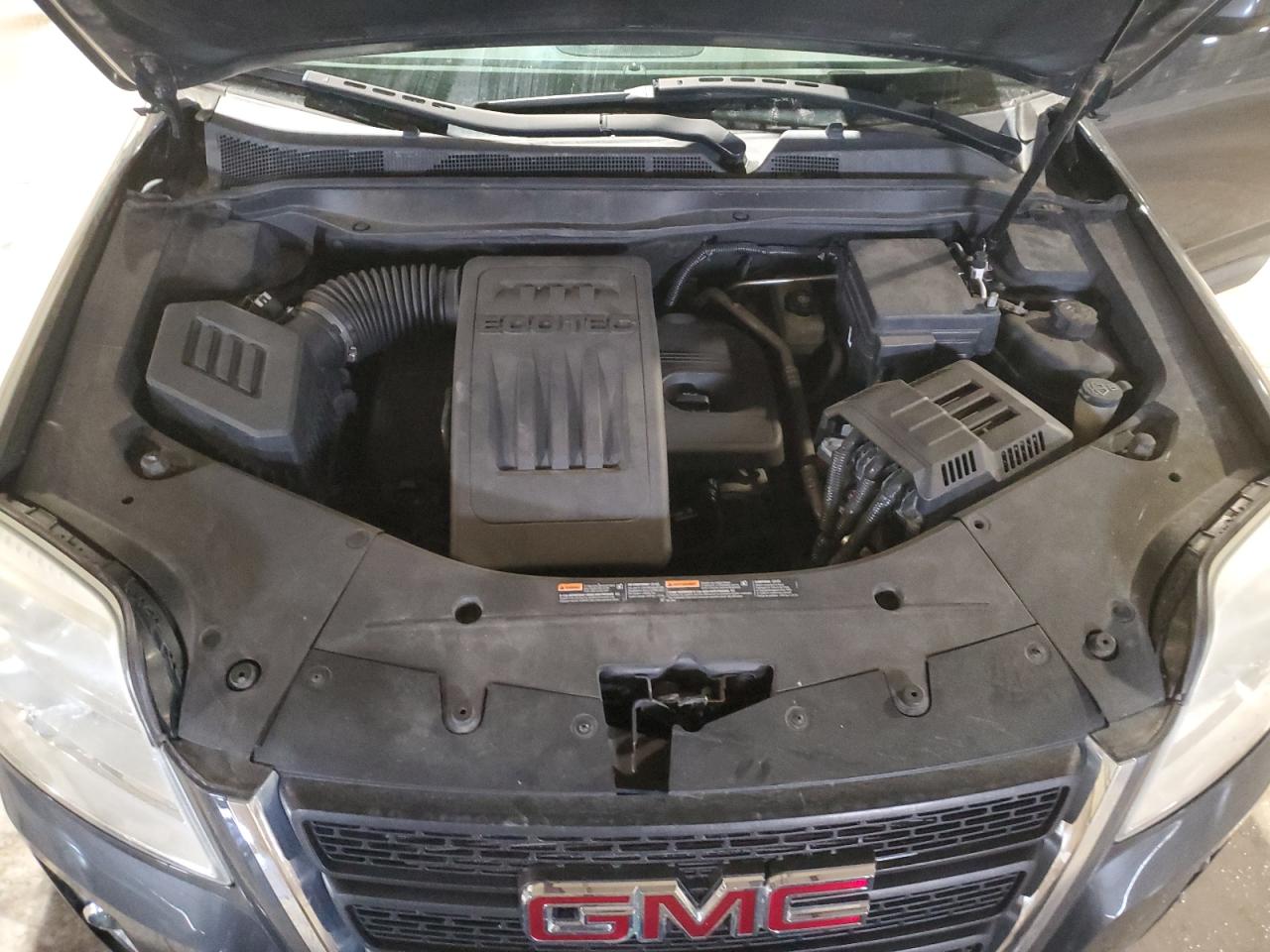 2011 GMC Terrain - Image 12