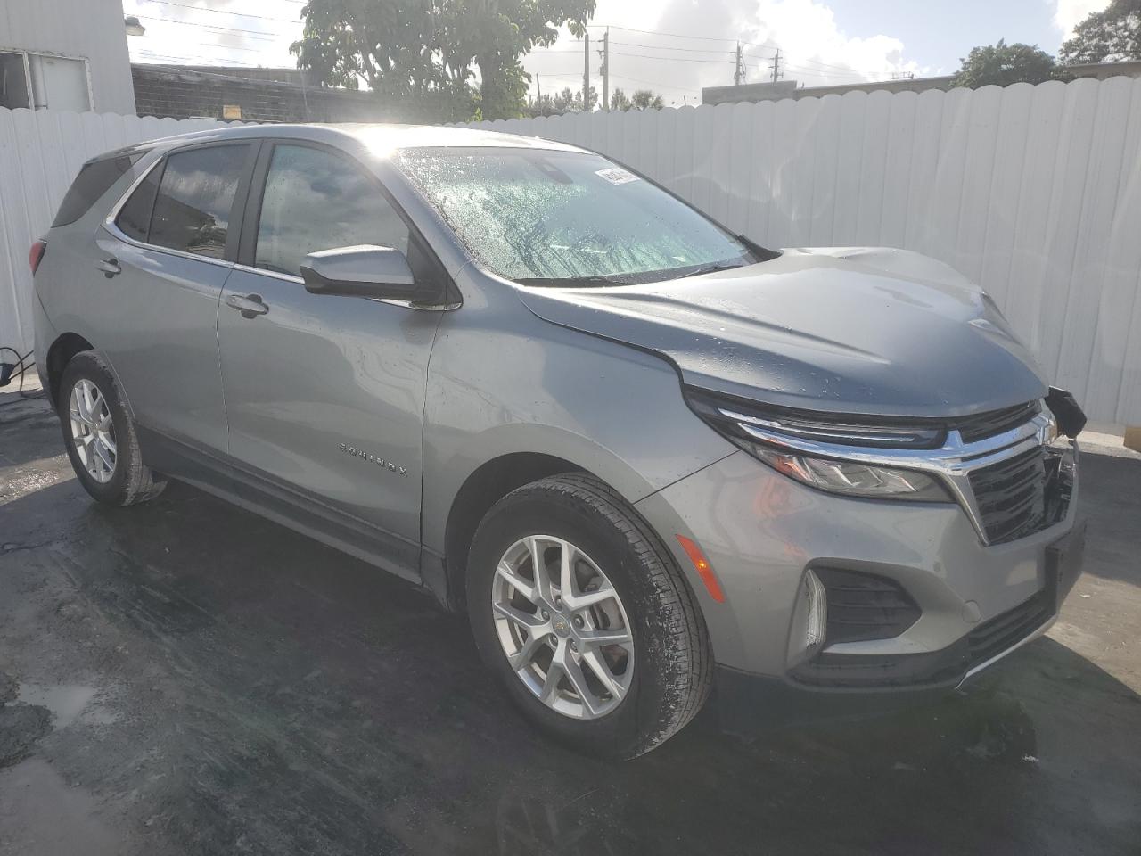 2023 Chevrolet Equinox - Image 4