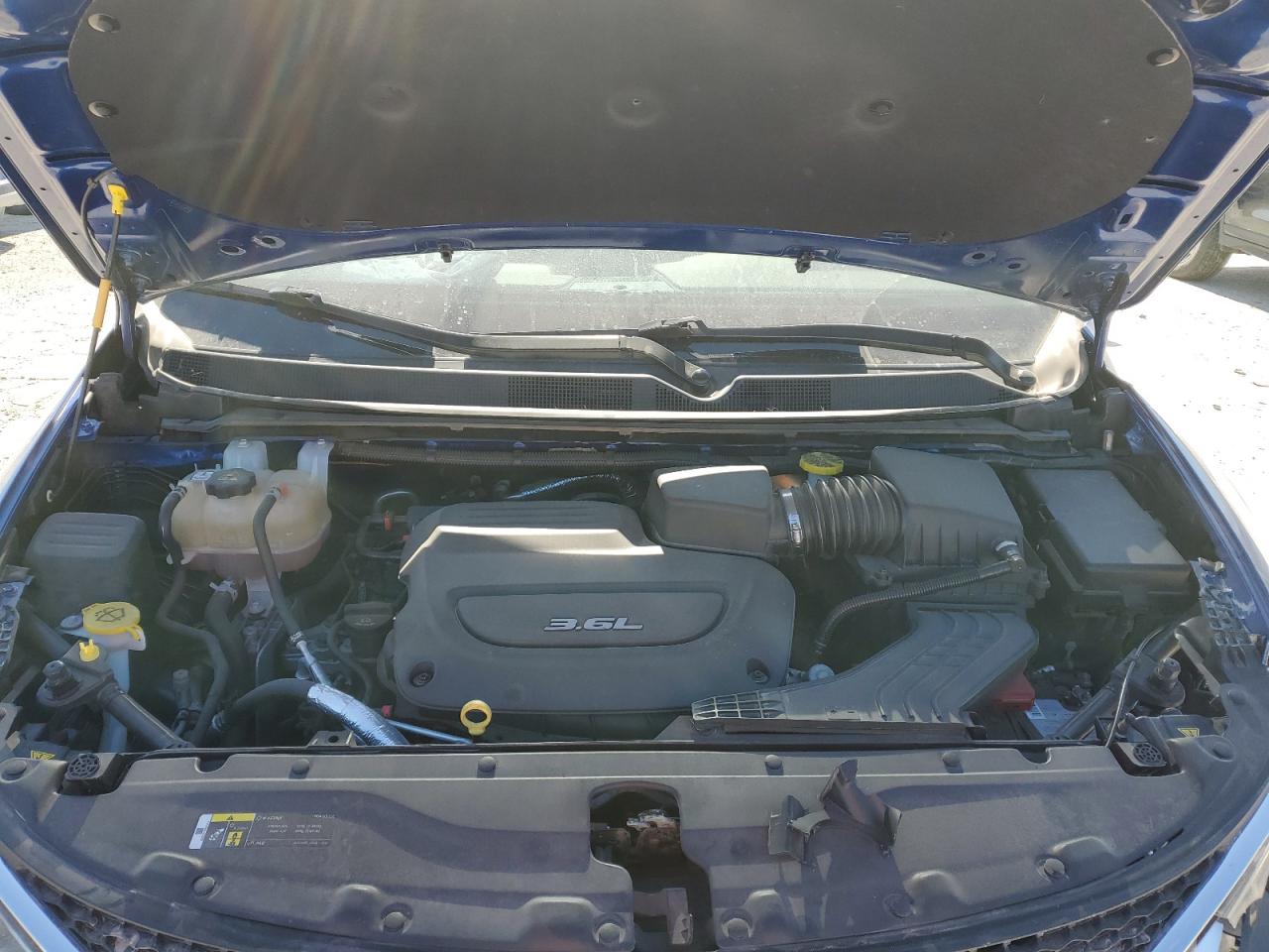 2018 Chrysler Pacifica - Image 11