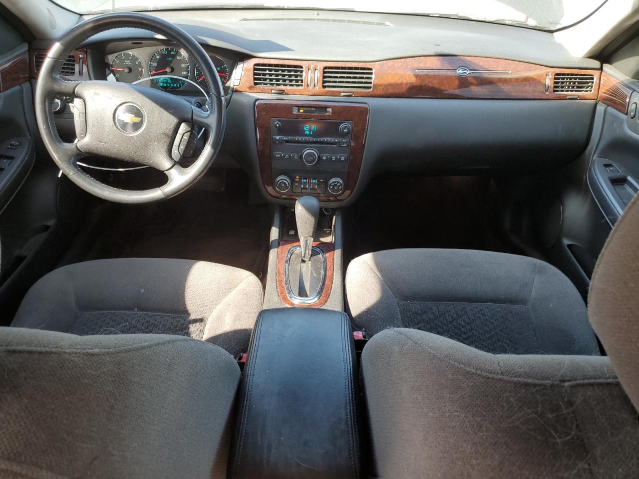 2011 Chevrolet Impala - Image 8