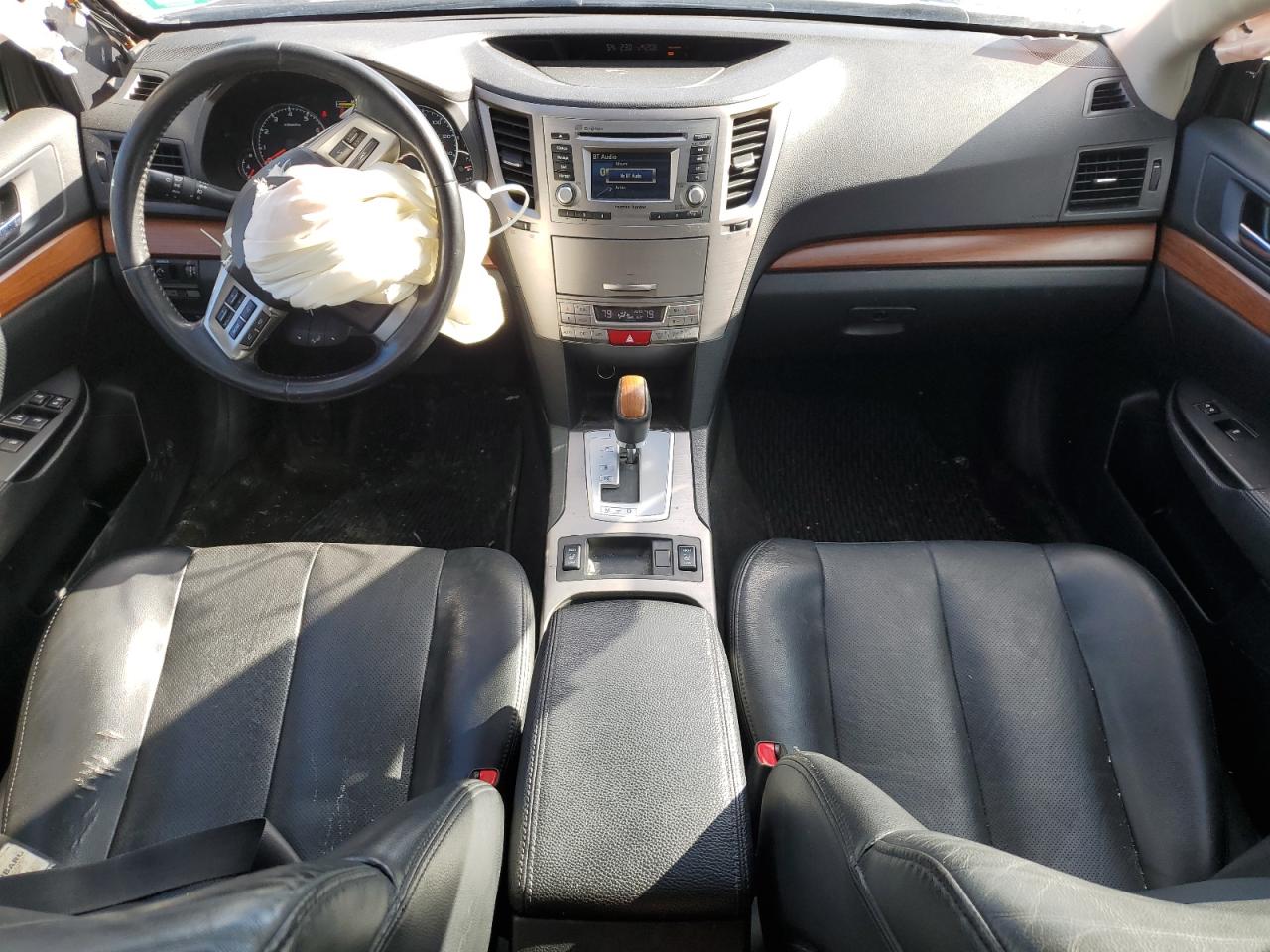 2014 Subaru Outback - Image 8