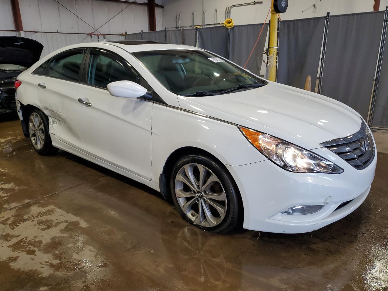2013 Hyundai Sonata - Image 4
