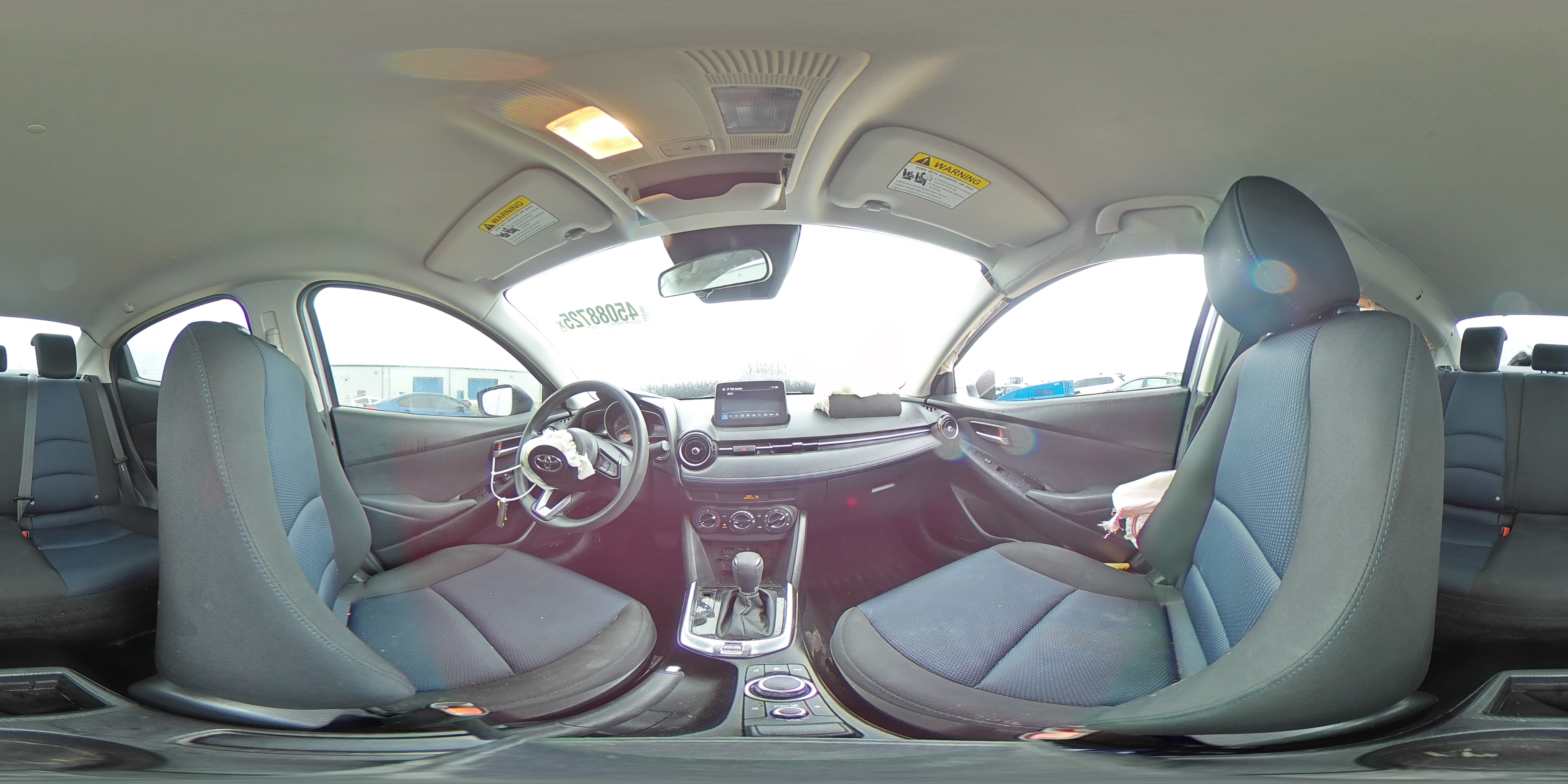 2020 Toyota Yaris - Image 15