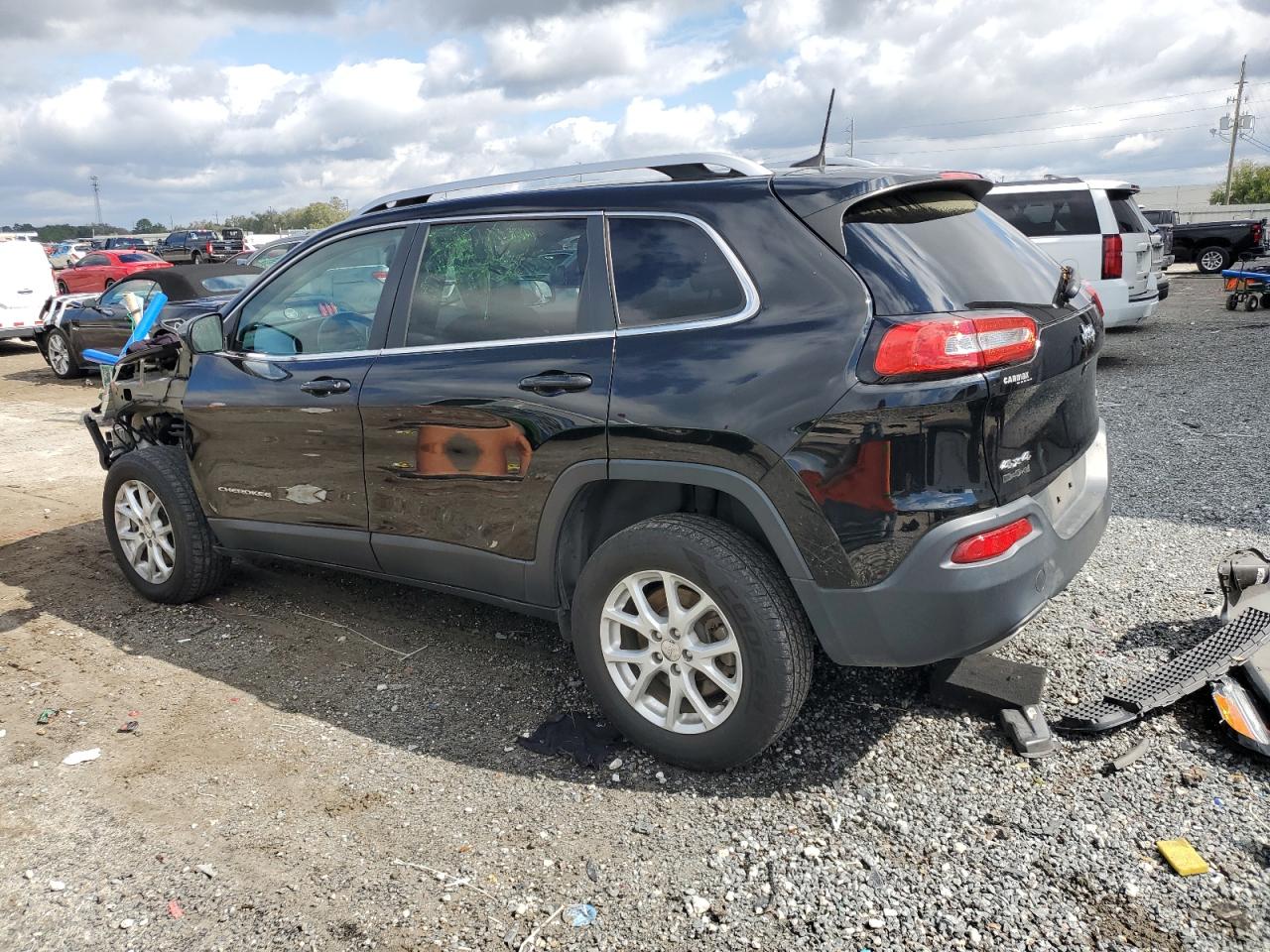 2017 Jeep Grand Cherokee - Image 2
