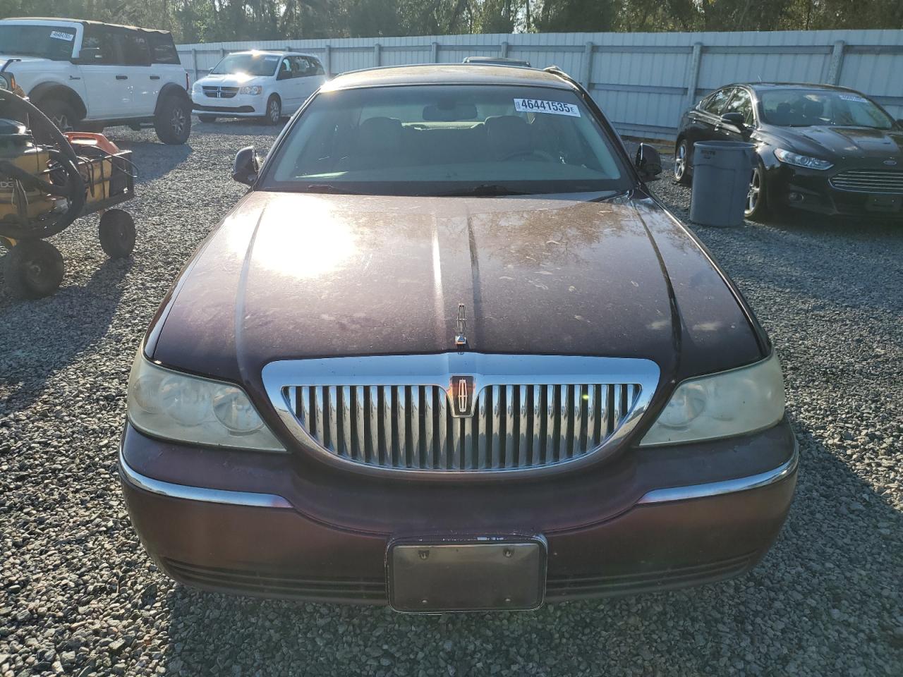 2006 Lincoln Town Car - Image 5