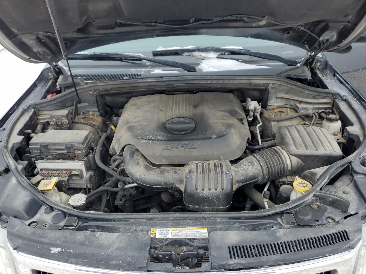 2011 Jeep Grand Cherokee - Image 12