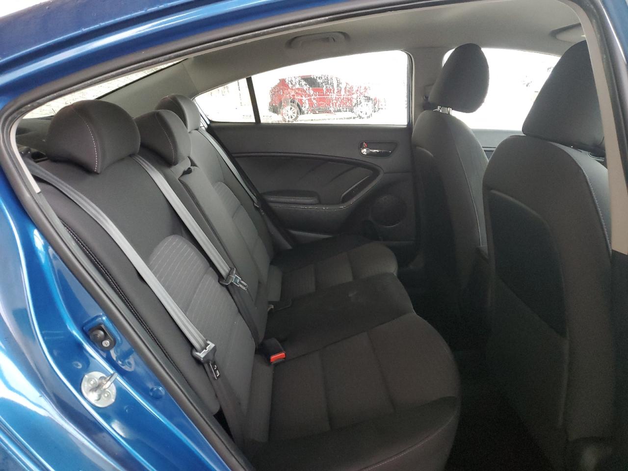 2015 Kia Forte - Image 11