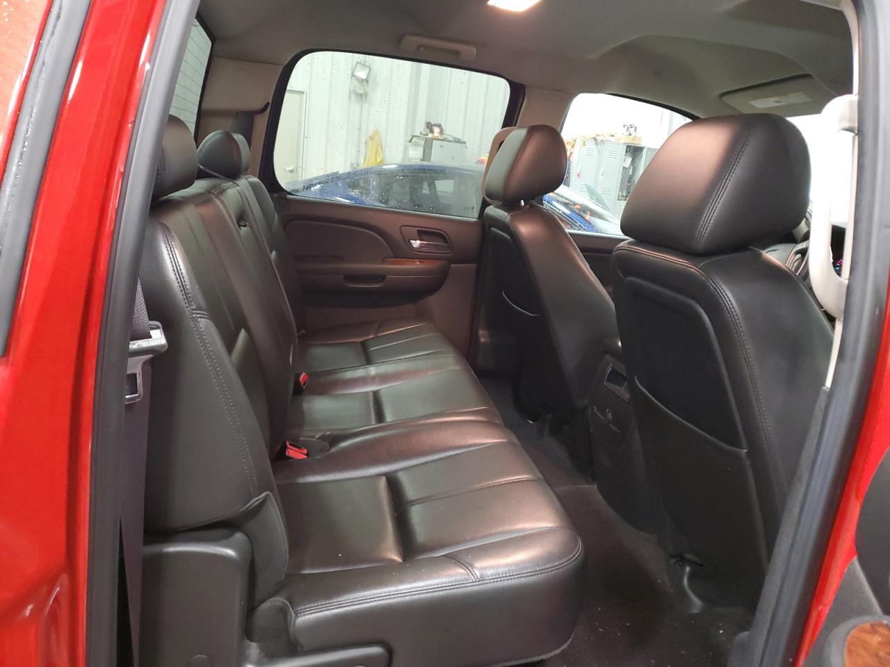 2011 Chevrolet Silverado - Image 10