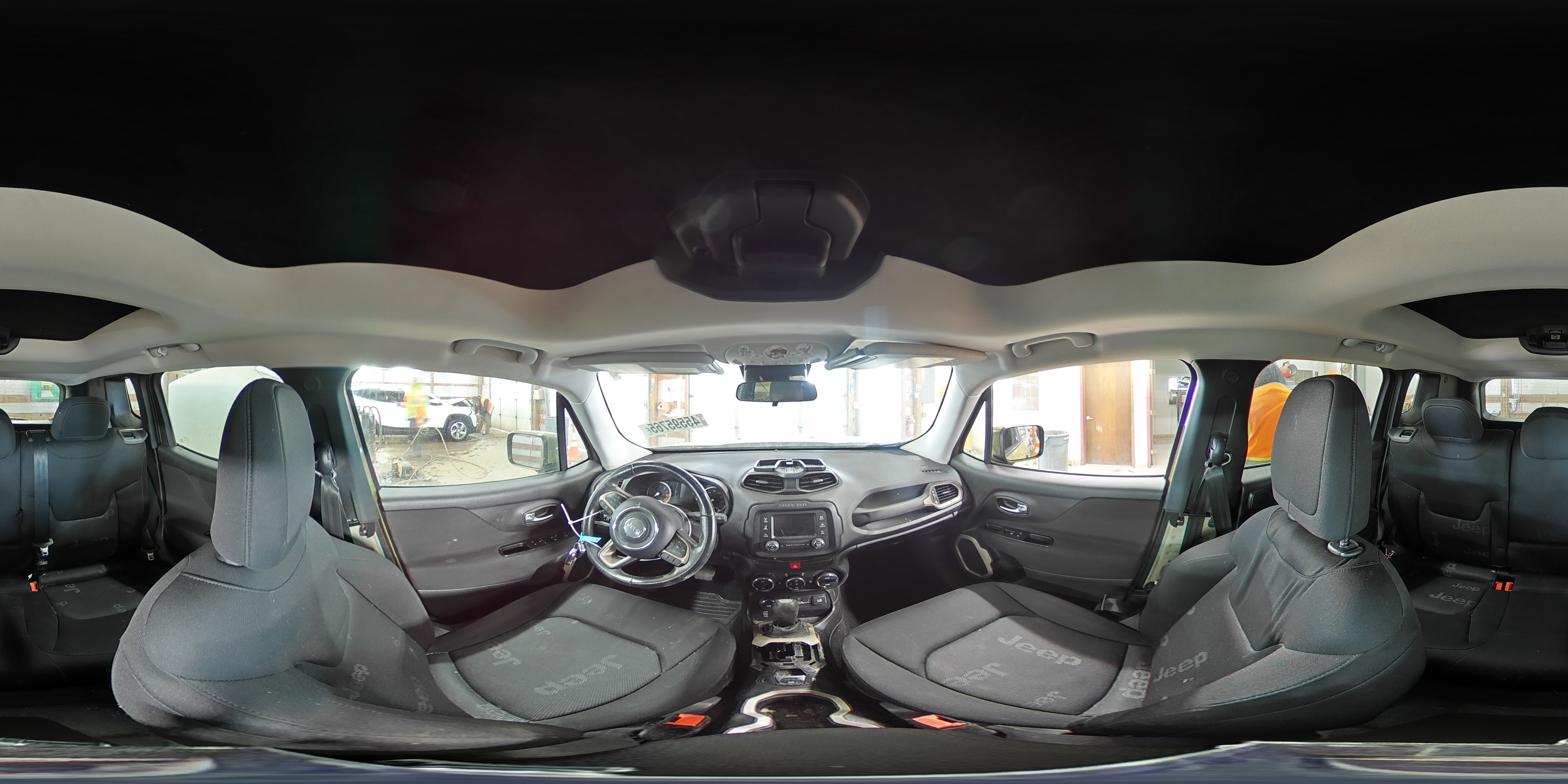 2015 Jeep Renegade - Image 15