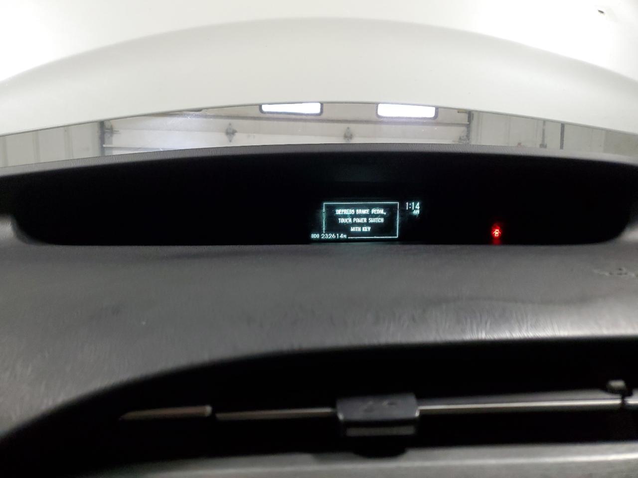 2014 Toyota Prius - Image 9