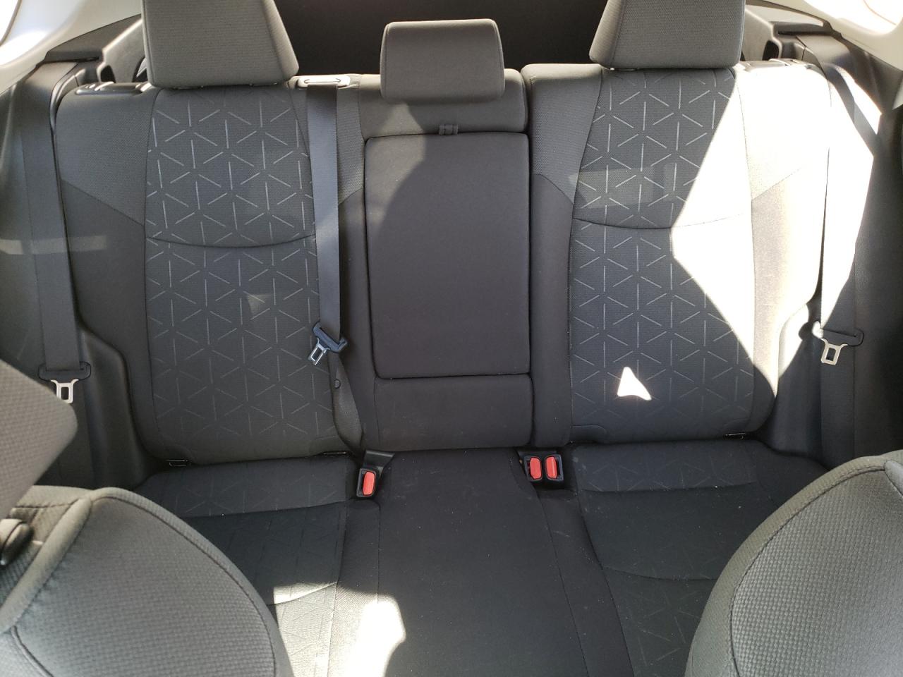 2024 Toyota RAV 4 - Image 10