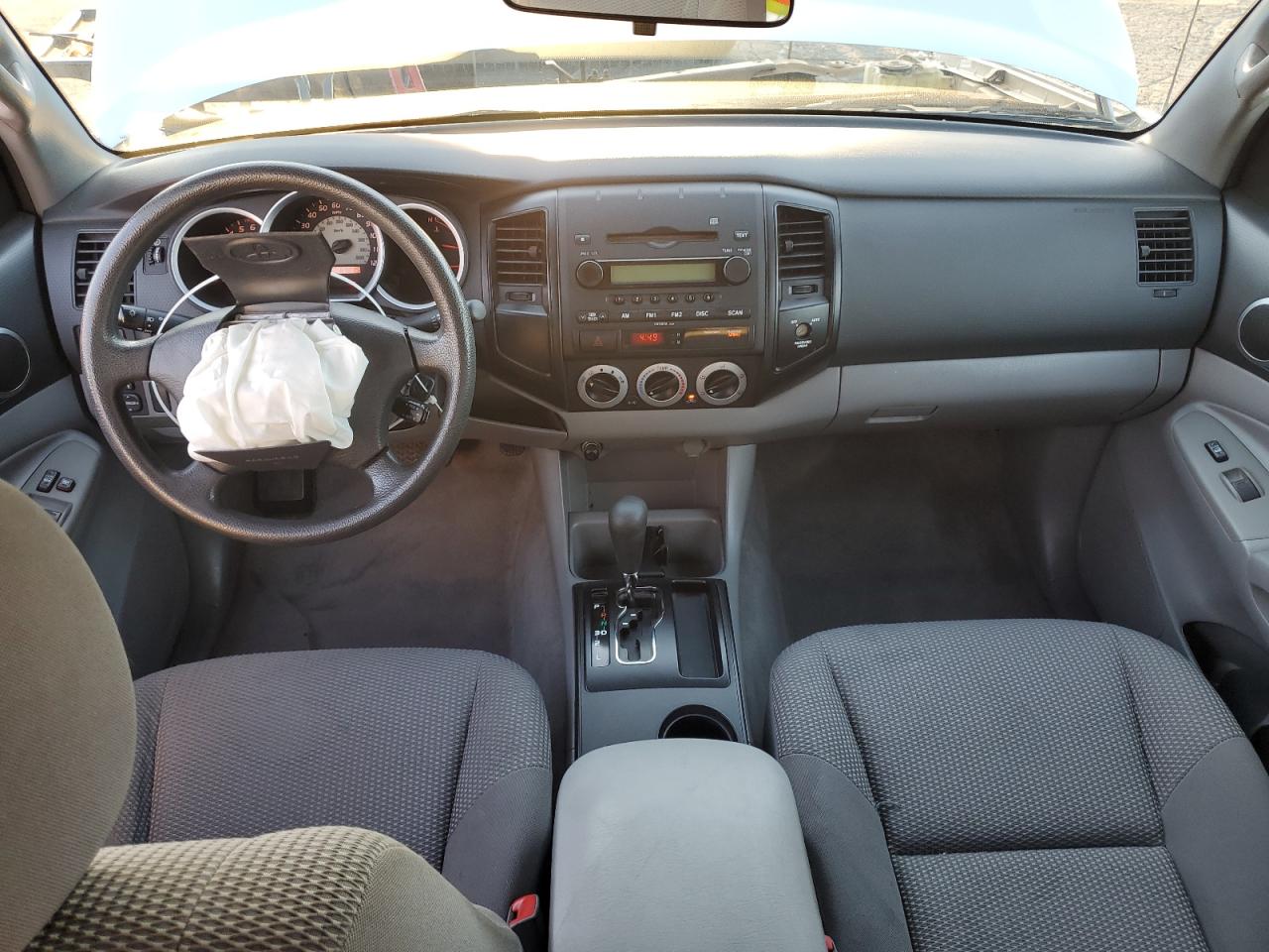 2005 Toyota Tacoma - Image 8