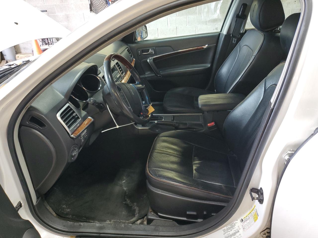 2012 Lincoln MKZ - Image 7