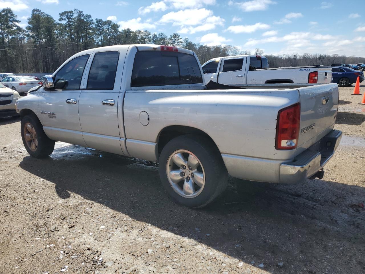 2004 Dodge RAM - Image 2