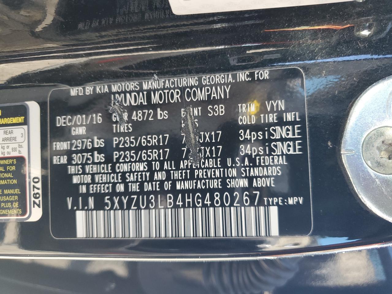 2017 Hyundai Santa Fe - Image 12