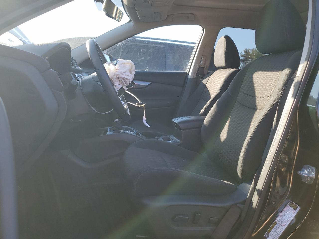 2018 Nissan Rogue - Image 7